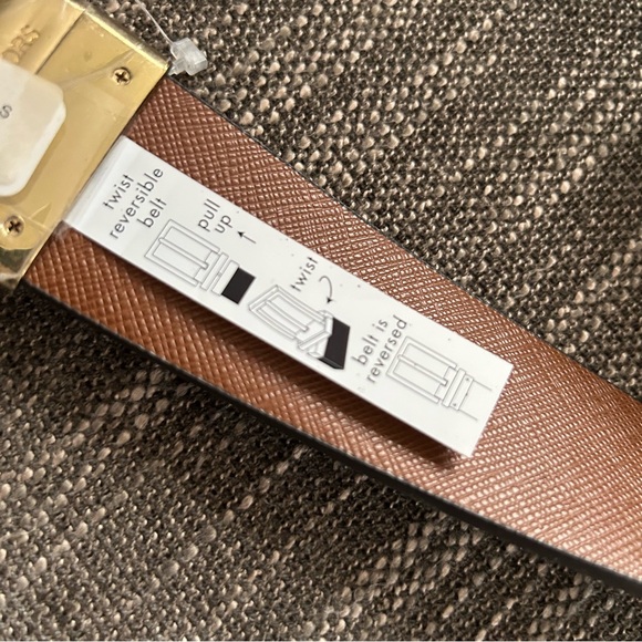 New authentic Mk reversible belt acorn brown monogram - Picture 2 of 4